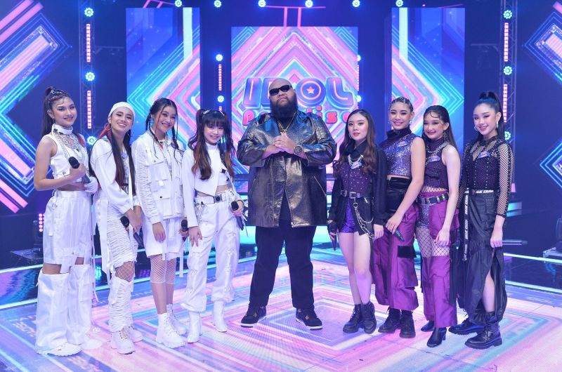 ‘กอล์ฟ ฟักกลิ้งฮีโร่’ Feat. “บุพเพสันนิวาส” เวอร์ชั่นฮิปฮอปสุดเจ๋ง! สาวน้อย 2 ทีม พร้อมใจงัดทีเด็ดโชว์ ใน “IDOL PARADISE”