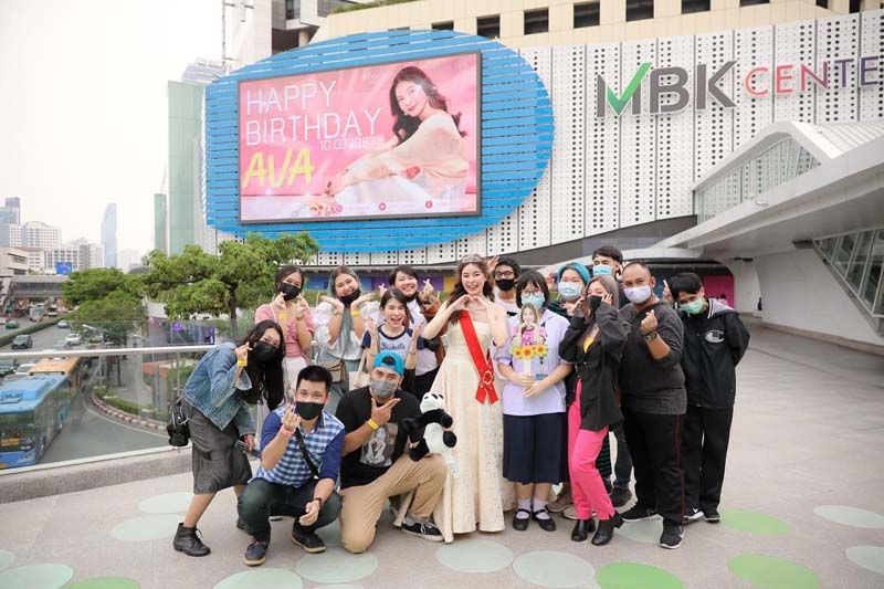 แฟนมีตครั้งแรกในชีวิต!!! ‘เอวา’ แปลงโฉมเป็นเจ้าหญิง