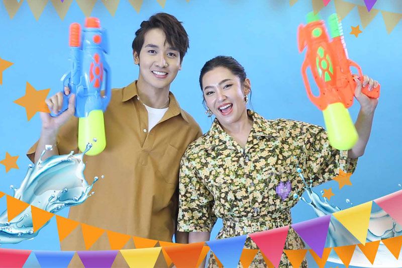 'เบลล่า-พีค'ส่งกำลังใจชุ่มฉ่ำ 'สงกรานต์ทิพย์'สุขสนุก! กักตัวอยู่บ้านพร้อมหน้าครอบครัว