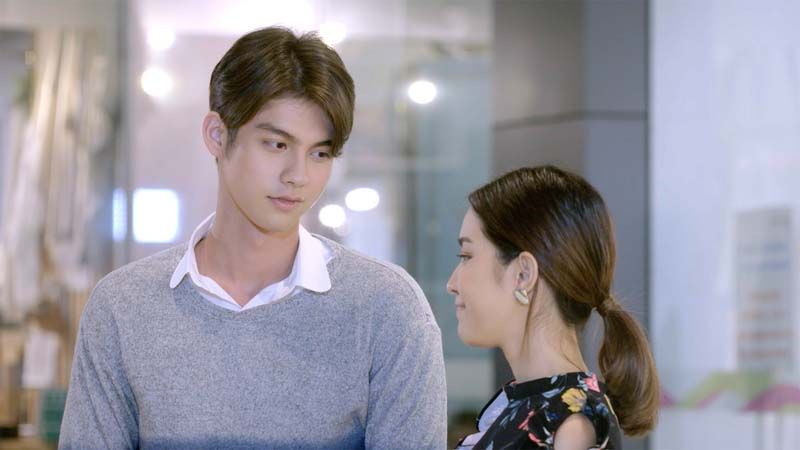 ‘ไบร์ท-วชิรวิชญ์’ เขิน! รักข้ามรุ่น ‘โม-มนชนก’ ใน ‘IN TIME WITH YOU ถึงห้ามใจก็จะรัก’ ทางพีพีทีวี