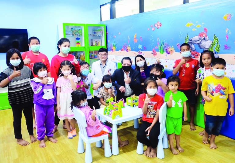 มูลนิธิ โรนัลด์ฯ ส่งมอบห้องสันทนาการให้แก่ รพ.ของรัฐ