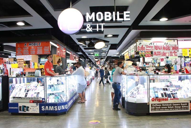 ตะลุยแหล่ง Mobile&Gadget  ครบวงจรที่นี่ที่เดียว MBK Center