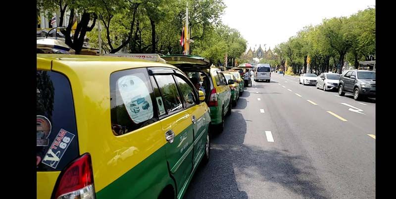 ‘แท็กซี่’ขู่บุกคมนาคม ค้านรถส่วนบุคคลบริการผ่านแอป