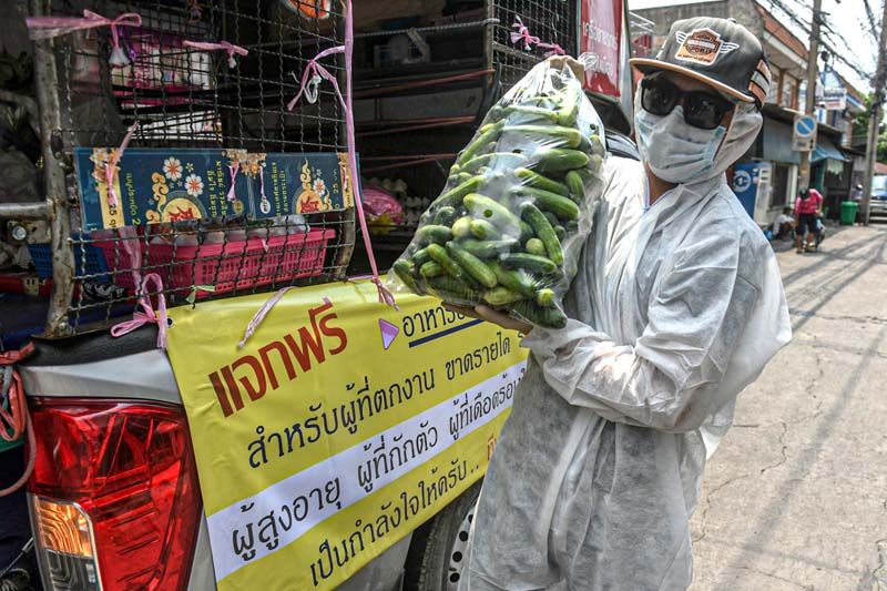 เสียงจากใจ ‘บอย,เจี๊ยบ’ ส่งความช่วยเหลือถึงมือผู้เดือดร้อนจากโควิด-19