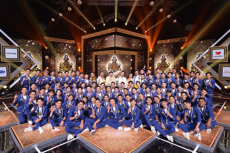 เซ้นส์ฯ ซัพพอร์ตใจพ่อยกแม่ยก 'ลูกทุ่งไอดอล'ประมวลภาพเตรียมพร้อมเปิดป้ายไฟเชียร์ต่อ'รอบท้าชิง'