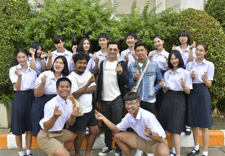 'มัธยมบ้านเฮา'ลาจอ-ยอดทะลุ 2 ล้านวิว แฟนซีรีส์ฟินหนักมาก...ร้องหาซีซั่น 2 ด่วนๆ