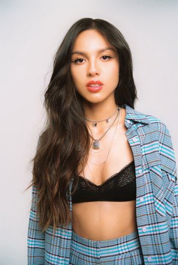 'Olivia Rodrigo' ปล่อยอัลบั้มชุดแรก 'SOUR'