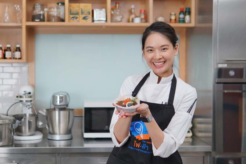 สองเชฟคนดังทำคลิปสอนทำอาหารและเบเกอรี่