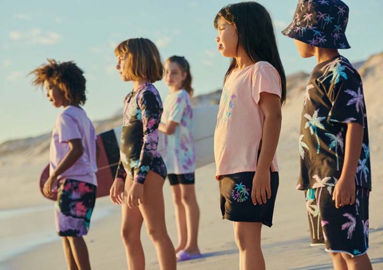 เตรียมเซิร์ฟให้พร้อมกับH&M  ด้วยคอลเลคชั่นเสื้อผ้าเด็กสุดยั่งยืน