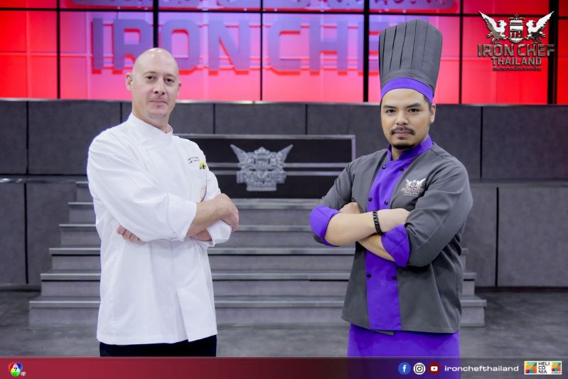 รายการ Iron Chef Thailand ของแข็ง!