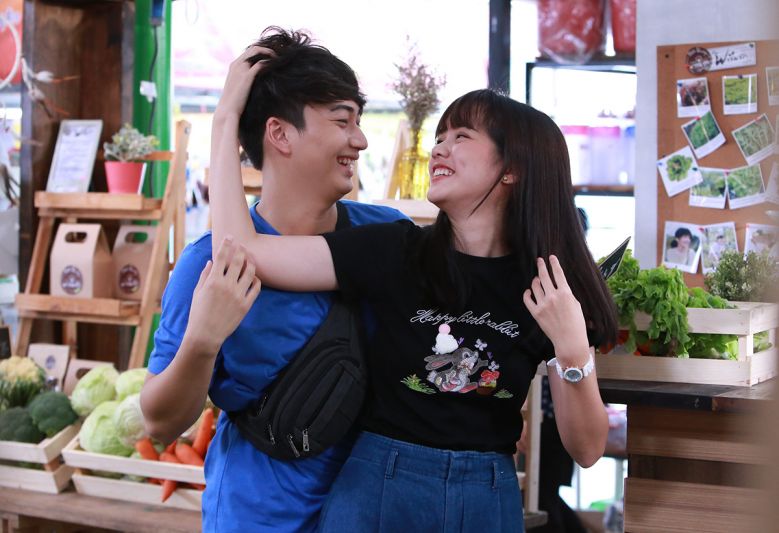 จับโป๊ะ!! 'หม่อน-บี๋'แอบสวีท 'หนูรุ้ง-แซะ'ท้าเดิมพันเลขเด็ด