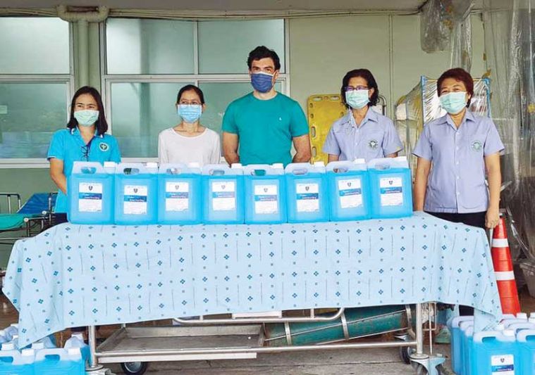 เดินหน้ามอบแอลกอฮอล์ให้กับโรงพยาบาลทั่วกรุงเทพฯ