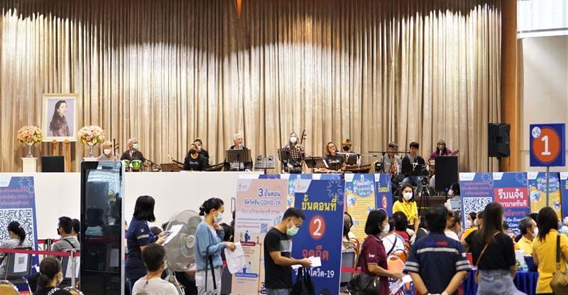 ‘เป่าจินจง’เสริมกำลังใจให้แพทย์ พยาบาล จนท.จิตอาสา