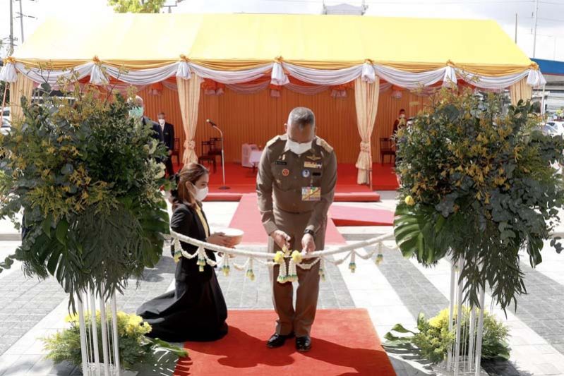 ในหลวงโปรดเกล้าฯ ให้ราชเลขานุการในพระองค์ฯ เป็นประธานเปิดร้าน โกลเด้น เพลซ สาขาที่ 20  ชูมุมอาหารเพื่อสุขภาพ รองรับวิถีคนเมือง