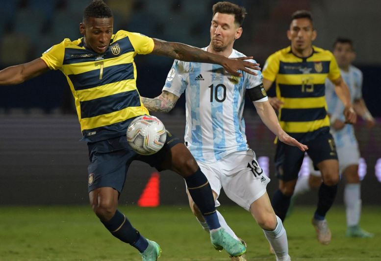 อาร์เจนติน่าต้อนเอกวาดอร์ 3-0 ตัดเชือกโคลอมเบีย