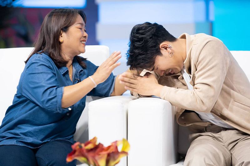 ‘เบิ้ล ปทุมราช’ กราบขอโทษแม่ พร้อมเผยปมค้างคาใจในอดีตและวีรกรรมเฉียดตาย!