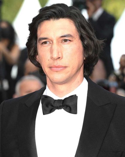 Adam Driver พรีเซ็นเตอร์ Burberry