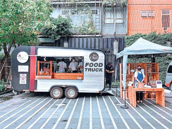 แมริออท สุรวงศ์ ยกครัว Food Truck  อาหารกล่อง 5 ดาว ราคาสบายกระเป๋า