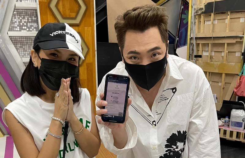 ‘มดดำ-คชาภา’ ชวน ‘ทราย มาดามฟิน’ ช่วยผู้ประสบภัยโควิด-19