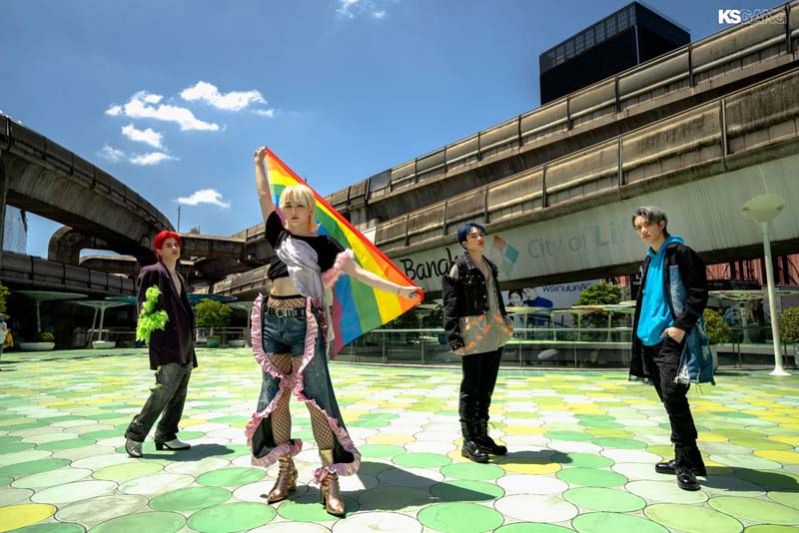 เปิดอก 4MIX บอยแบนด์ LGBTQ วงแรกของเมืองไทย ดังไกลถึงลาตินอเมริกา