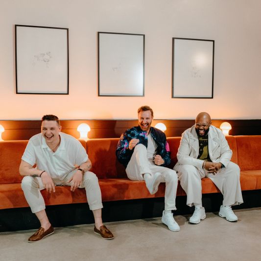 เตรียมเปิดฟลอร์เต้น ‘If You Really Love Me (How Will I Know)’