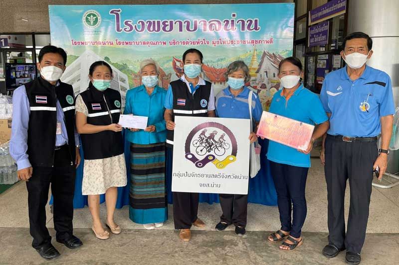 ‘คนน่าน’ไม่ทิ้งกัน ร่วมมอบเงิน-สิ่งของหนุน รพ.น่าน-รพ.สนาม