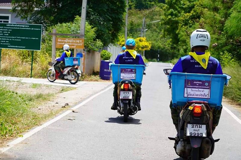 ทร.จัดรถครัวสนามประกอบอาหาร บรรเทาความเดือดร้อนจากโควิด ถวายเป็นพระราชกุศล