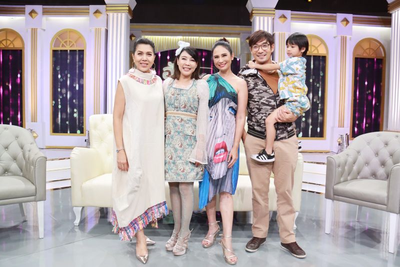 ‘ท็อป-ผัดไท-นุ่น-โอ๊ต’ ยกแก๊งย้อนความหลังวัยแสบ ใน'ฮัลโหล ซุปตาร์'