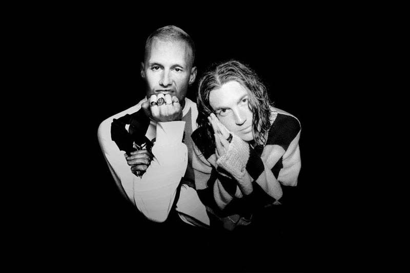 ‘LANY’ จับมือกับ ‘220 KID’ กับซิงเกิ้ลใหม่ ‘Stupid Feelings’