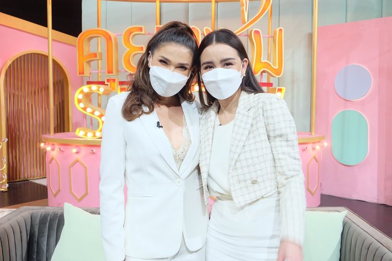 'นิโคล-แอน'ควงคู่เผยวิธีเลี้ยงลูกสุดปัง พร้อมเผยสเปคว่าที่ลูกสะใภ้-ลูกเขย