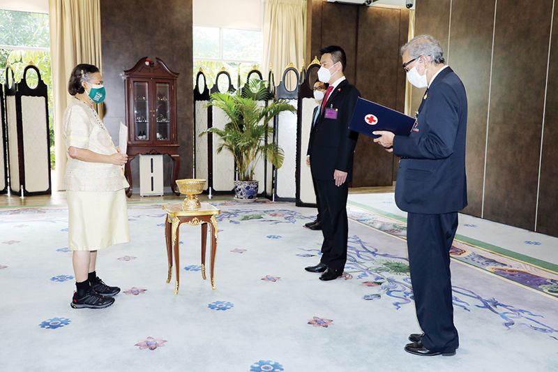 สภากาชาดจีนน้อมเกล้าฯถวายวัคซีน