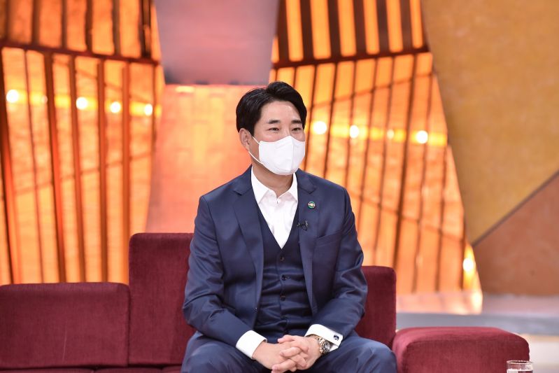 'เจาะใจ'ชวนคุยย้อนรอยเส้นทางชีวิตและความฝันของ 'โค้ชเช'