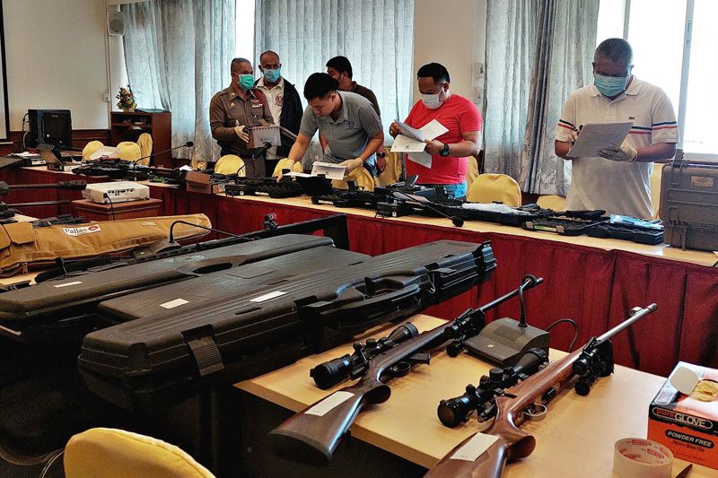 ลุยจับ‘ผู้ช่วยผู้ใหญ่บ้าน’ ยึดปืน 48 กระบอกตรวจสอบ ส่อโยงแก๊งค้าปืนข้ามชาติ