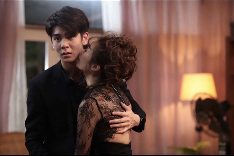 รู้จัก ‘ริว-วชิรวิชญ์’ พระเอกหล่อสไตล์โอปป้า  จาก ‘พฤษภา-ธันวา รักแท้แค่เกิดก่อน’