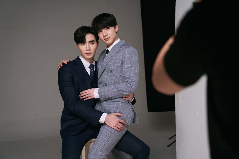 เสิร์ฟโมเมนต์ดีต่อใจ‘ซี-นุนิว’นำทีมนักแสดง  ฟิตติ้งซีรีี่ส์หวานเจี๊ยบ‘นิ่งเฮียก็ว่าซื่อ | Cutie Pie Series’