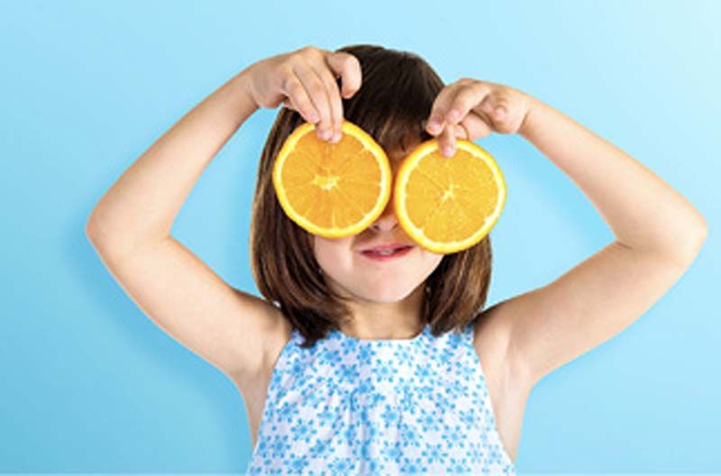 ‘วิตามินซี’ ตัวช่วยป้องกันหวัดลูกรัก เคล็ดลับดีๆที่คุณแม่ควรรู้