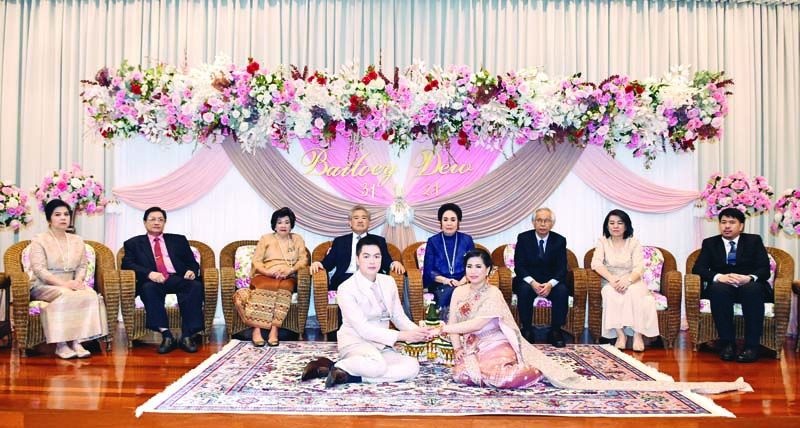 ‘รักหมดใจ’ ของวิศวกรหนุ่มหล่อ ตระกูล ‘สิงหศิวานนท์’ กับเจ้าสาว ‘ว่าที่’ ทันตแพทย์  ฉลองสมรสสมรักหวานละมุน ที่จันทน์งาม เมาท์เท่นวิว รีสอร์ท อ.สีคิ้ว จ.นครราชสีมา
