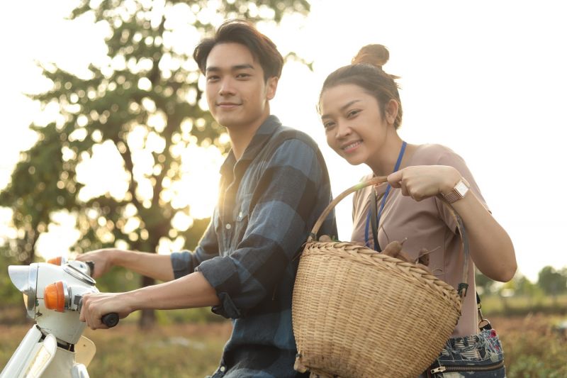 พลิกโฉมสู่บทไทบ้าน'โอบ โอบนิธิ'เปิดซิงเว่าอีสานจีบสาว ใน'ผู้บ่าวไทบ้าน อีสานจ้วด...'