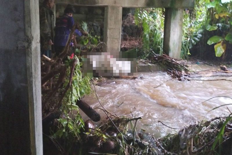เศร้า!‘เมืองคอน’ฝนถล่ม น้ำป่าพัดกลืนร่างเด็ก5ขวบจมหาย พบศพใต้สะพาน