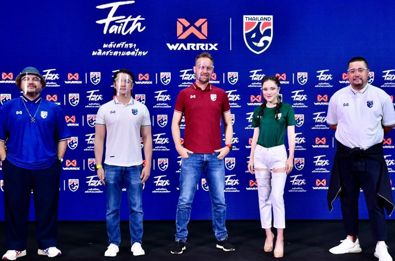 กองเชียร์ช้างศึกตาวาว! 'วอริกซ์' เปิดตัวชุดแข่งใหม่ฟุตบอลทีมชาติไทย