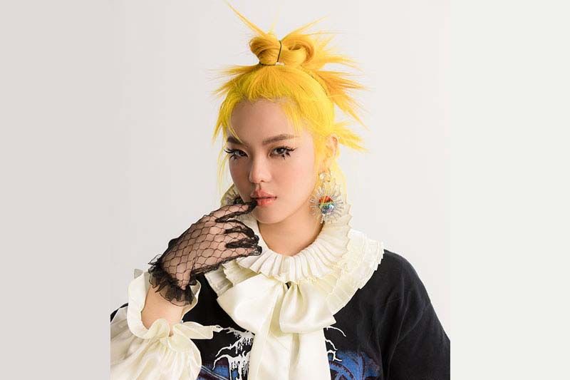 ‘MONICA’ ศิลปิน NEW GEN ค่ายไวท์มิวสิก เปิดตัวสดใสส่องซิงเกิ้ลแรก ‘อยากจะรู้’