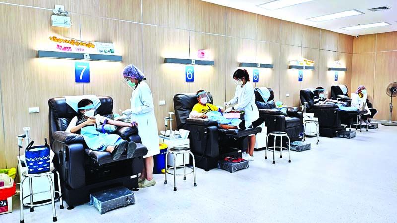 โรงพยาบาลศิริราชวอนขอผู้มีสุขภาพดี  ร่วมแบ่งปันโลหิตให้ทุกชีวิตที่รอคอย