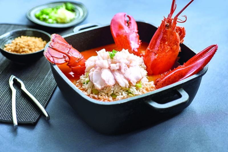 JUMBO Seafood กลับมาพร้อม 2 เมนูใหม่  ข้าวต้มกุ้งมังกรล็อบสเตอร์ และ ปูศรีลังกาไซส์ยักษ์