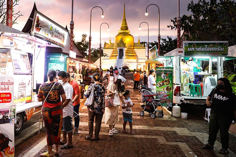 Legend Siam Pattaya - โรงแรม ดีวารี จอมเทียน บีช พัทยา จัดโปรสุดพิเศษ ส่งความสุขท้ายปีให้คนไทย