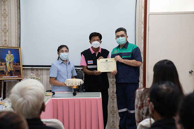 มูลนิธิคาราบาว บริจาคเงินให้ รพ.สต.พิมพา สมทบทุนซื้อเครื่องมือทางการแพทย์