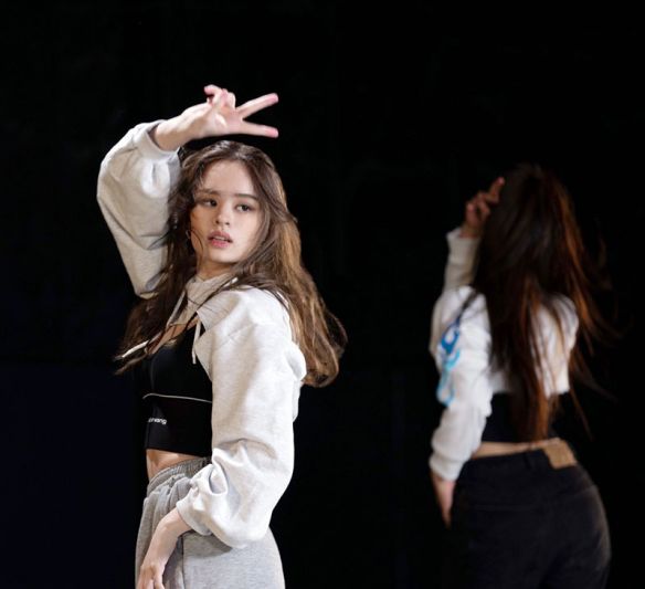 ‘แอลลี่’ โตเป็นสาวแล้ว โชว์แซ่บ! แดนซ์คัฟเวอร์เพลง You Right