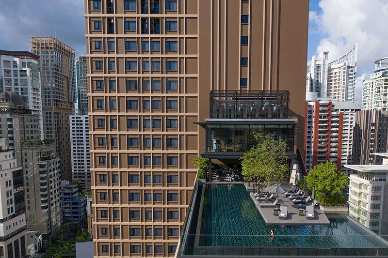 สินธร มิดทาวน์ เข้าร่วม เดอะ วีนแยทท์ คอลเลคชั่น แห่งแรกในเอเชีย