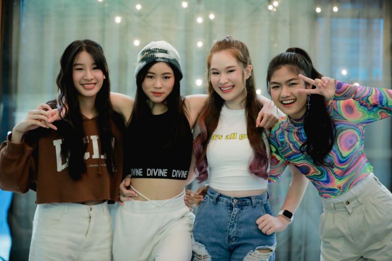 VCM Entertainment ดัน 4 สาวเกิร์ลกรุ๊ป CELESTE ชิมลาง เพลง 'หายใจเป็นเธอ'