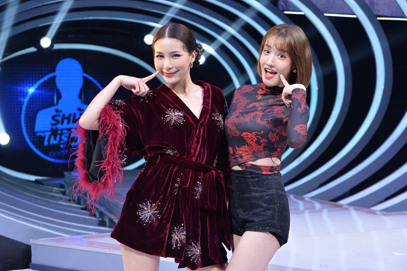 ต้อนรับตรุษจีน 'แกรนด์'ควงเพื่อนซี้'จันจิ'โชว์สเต็ปแดนซ์สุดแซ่บ