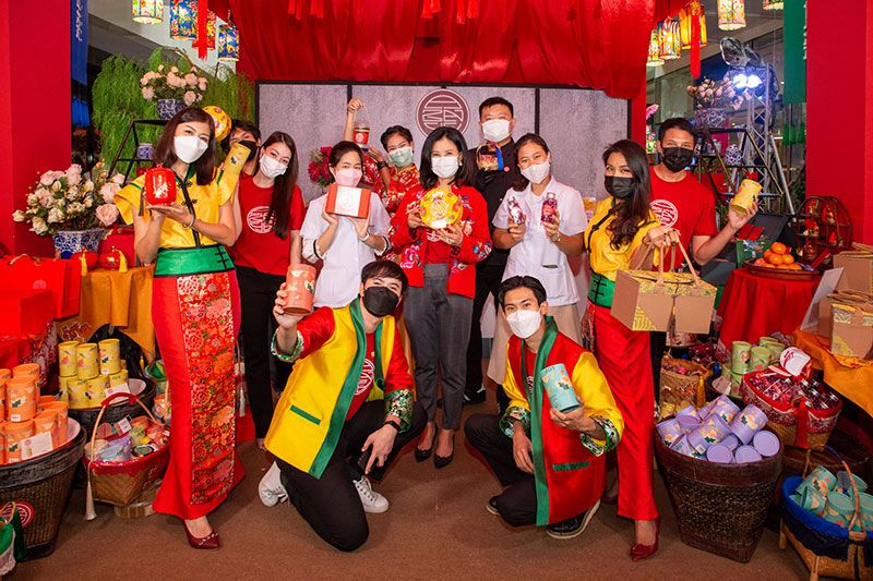 เพ ลา เพลิน และ AROKAYA WALLNESS SALA  เปิดตัวชุดชาเพื่อสุขภาพตำรับจักรพรรดิ